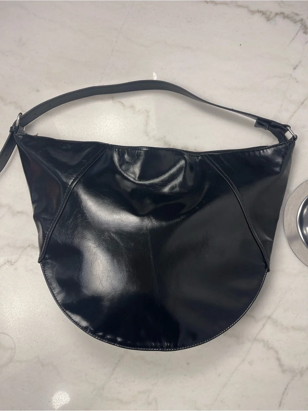 N/A polished black